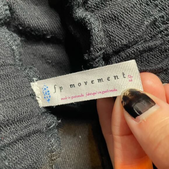 FREE‎ PEOPLE Movement Sunny Skinny Sweatpants Black Small Jogger Drawstring - Picture 3 of 6